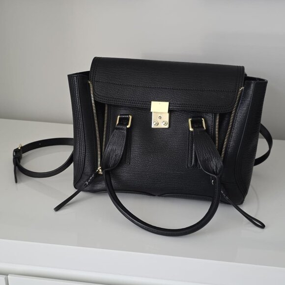 BLACK SATCHEL PURSE!  Like New! - Picture 1 of 16